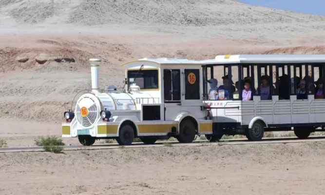 新疆旅游防坑指南:如何辨别正规旅行社与低价团套路