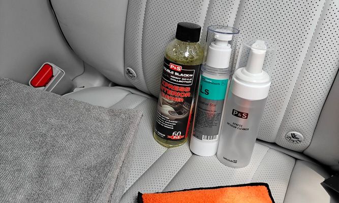 新疆旅游自驾洗车:沙尘天气后的车辆清洁