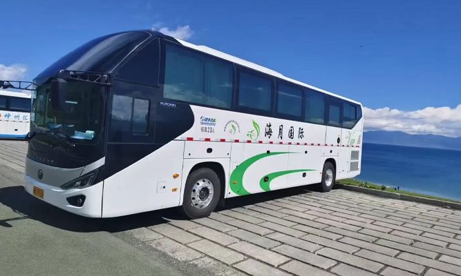 吐鲁番到乌鲁木齐多远？一日游往返来得及吗