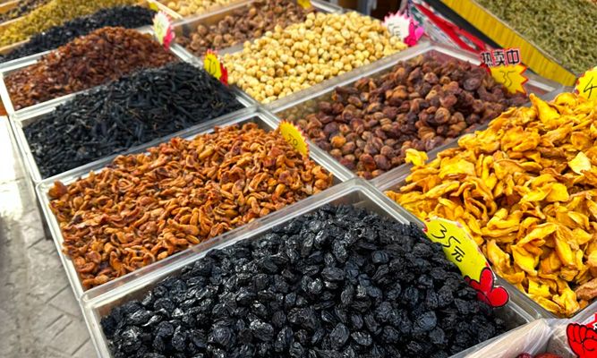 新疆旅游定制游大概多少钱？比跟团贵多少？
